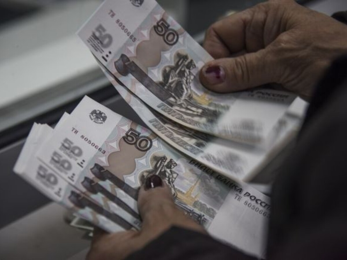 Rubeľ ruble (SITA/AP)